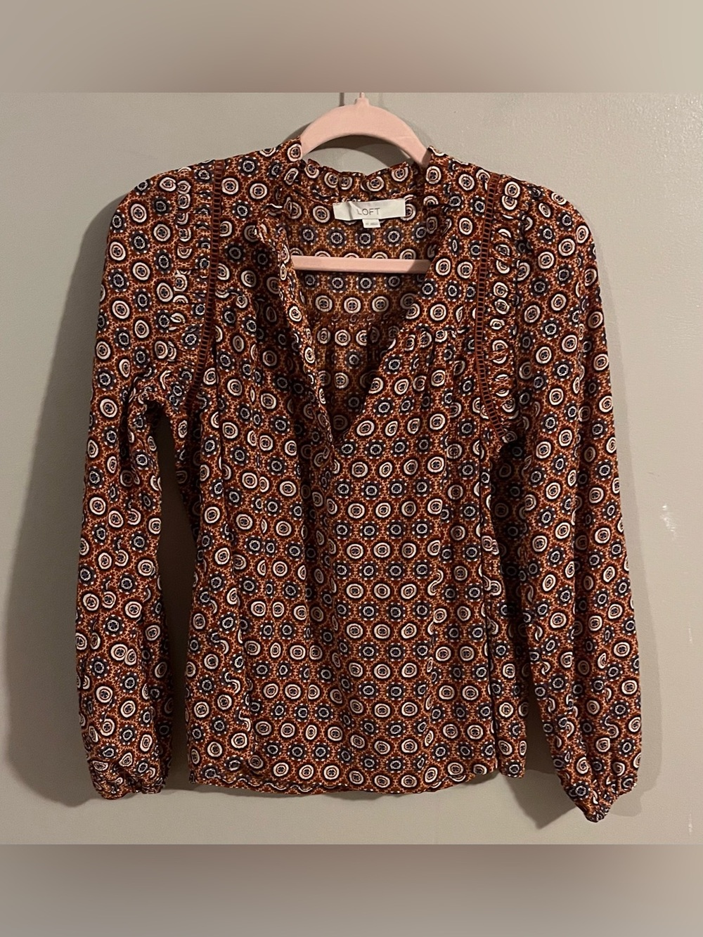 $6❤️Bundled LOFT Blouse
